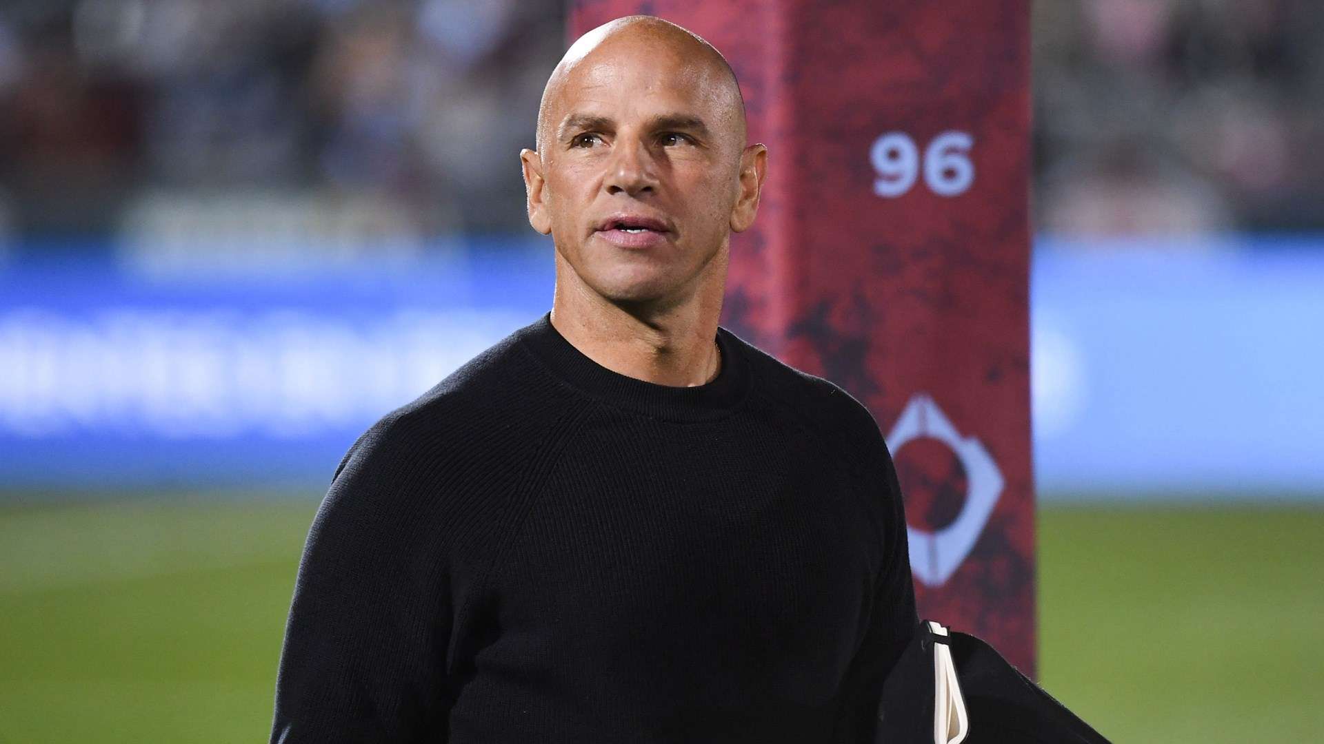 此时显得尤 此时显得尤